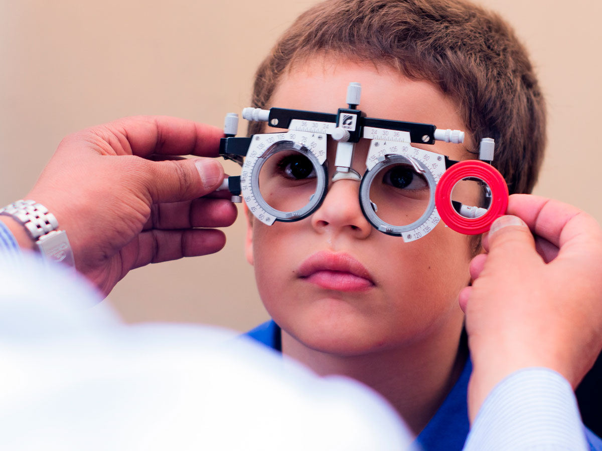 Medicion De La Vista Infantil Con Medico Oftalmologo Arequipa Optica Optica Vista